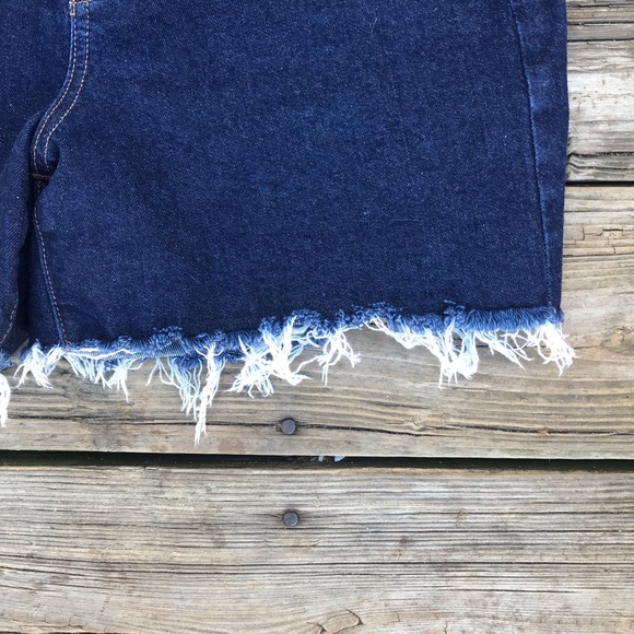 Dark Wash Madewell Denim Shorts - Picture 2 of 6